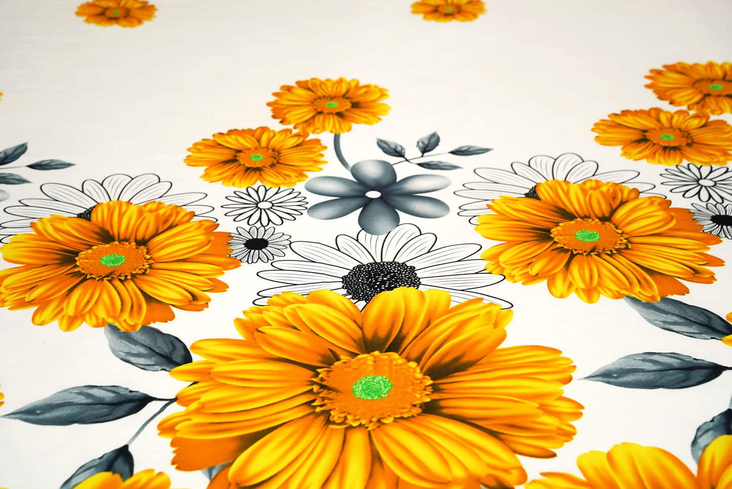 Shukrana Bedding – White Yellow Sunflower Microfiber Bedsheet
